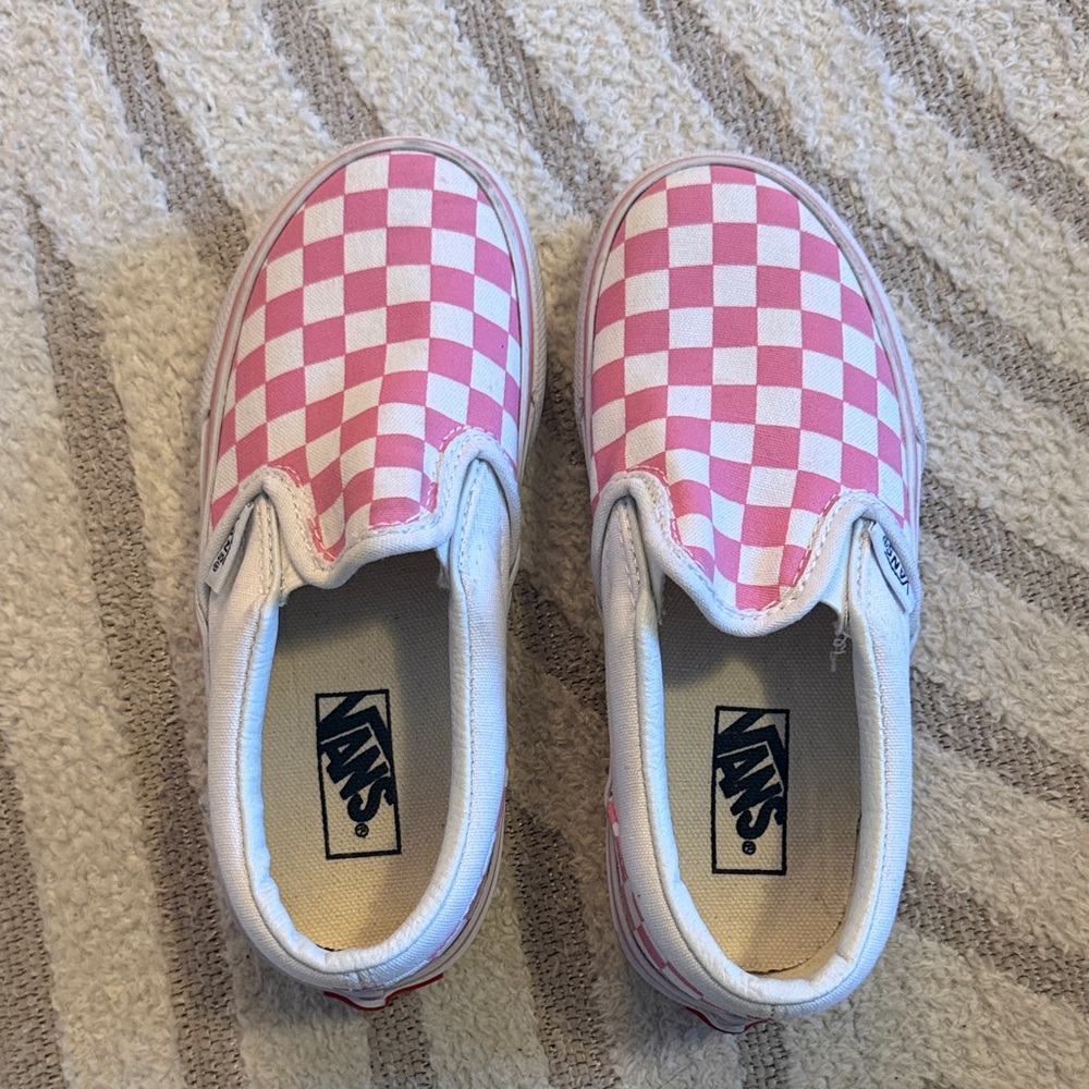 Vans Kids Checkerboard Slip-On Sneakers in Pink and White